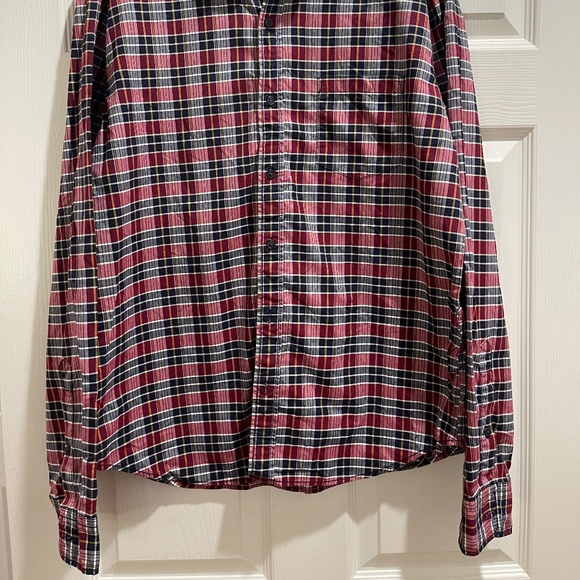 Fossil Men’s Classic Fit long sleeve button up size Large Red Plaid - Picture 3 of 5